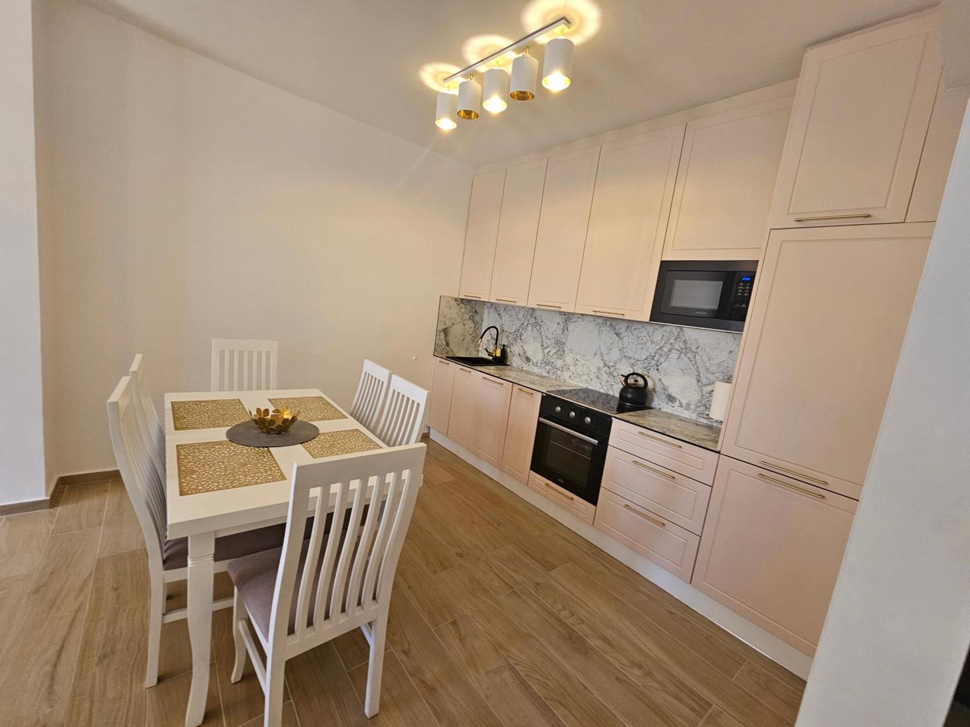 Jusal Sea View Apartment Saranda Zewnętrze zdjęcie